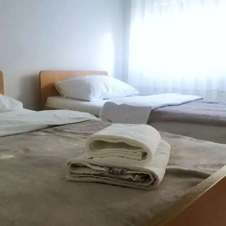 Appartamento Clean 2 Bedroom With Ac And Laundry