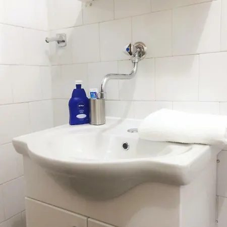 Appartamento Clean 2 Bedroom With Ac And Laundry