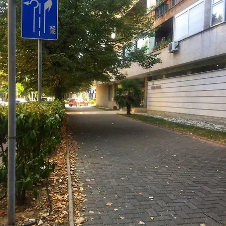 Clean 2 Bedroom With Ac And Laundry Appartamento Mostar